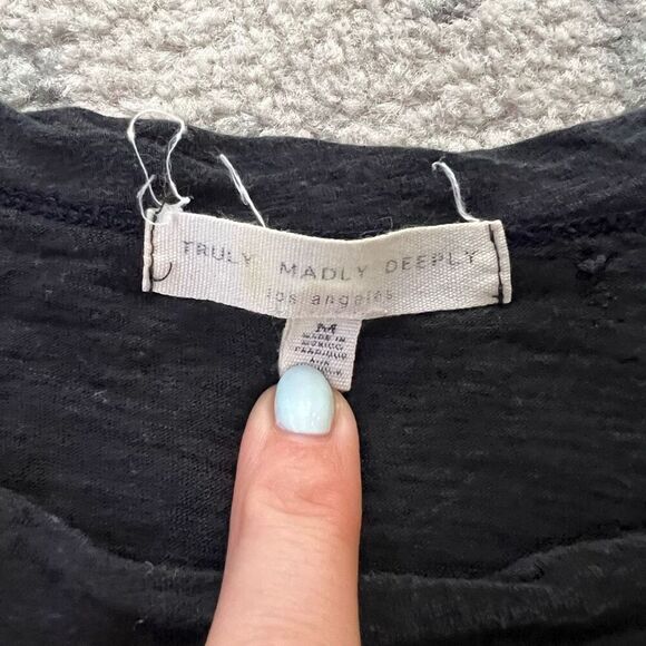 Truly Madly Deeply Black Tee - Picture 2 of 2